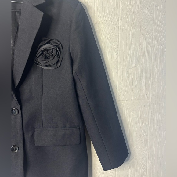 Endless Rose Corsage Blazer - Picture 5 of 16